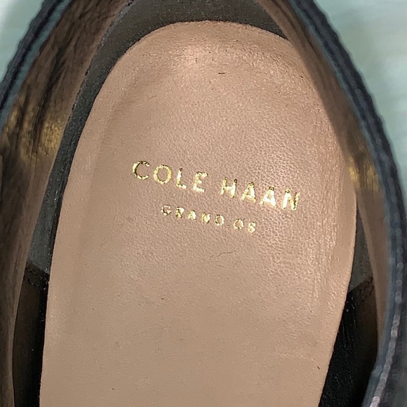 New! Cole Haan Black Wedge Ankle Boot Pebbled Leather - Picture 4 of 8